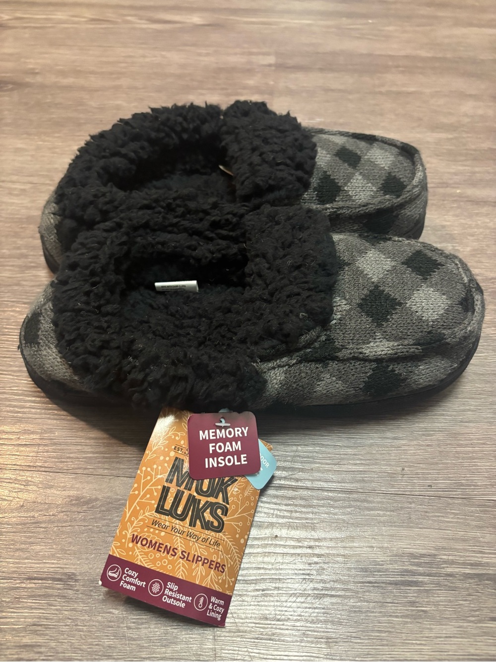 NWT 🖤 MUK LUKS Leigh Clog Slippers | Gray/Black Buffalo Plaid | Women’s Sz 10